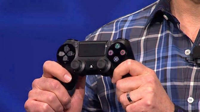 PS4は音声認識をサポート